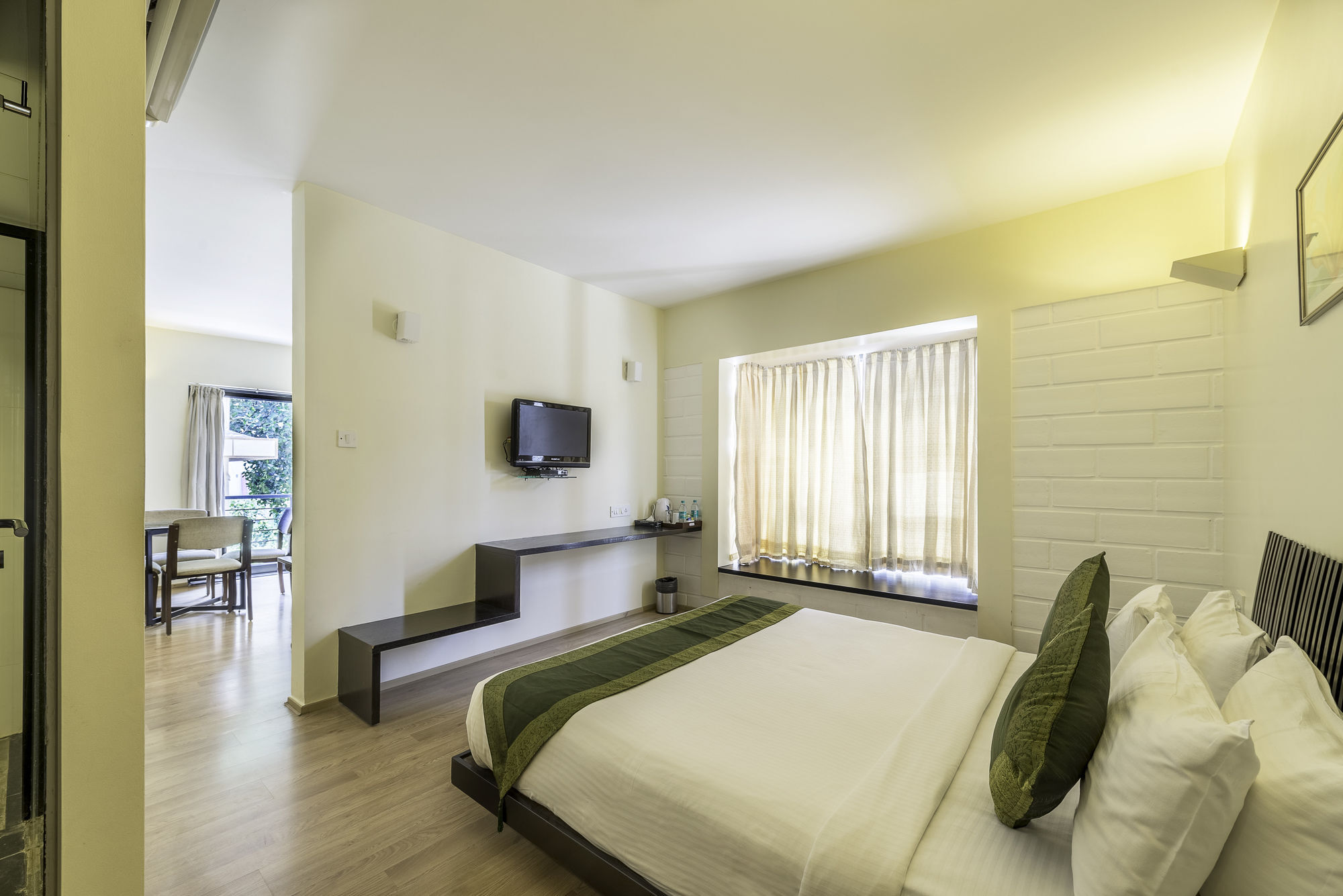 Treebo Trend Spektrum Suites Майсур Экстерьер фото