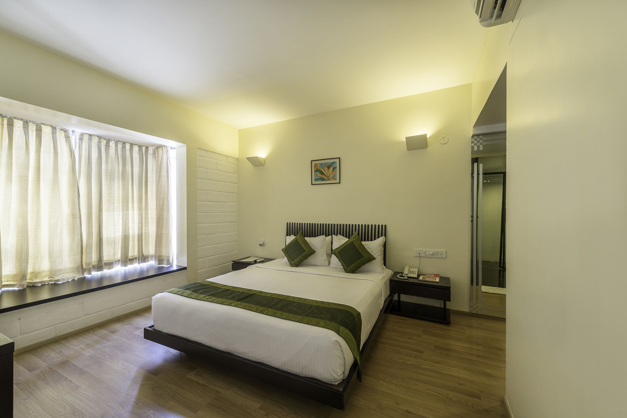 Treebo Trend Spektrum Suites Майсур Экстерьер фото
